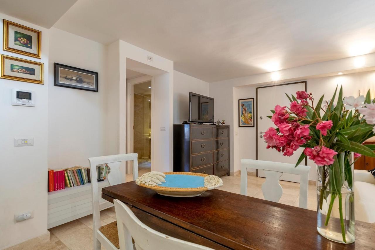 Charming Seafront Apartment With Garden And Patio フェルティリア エクステリア 写真